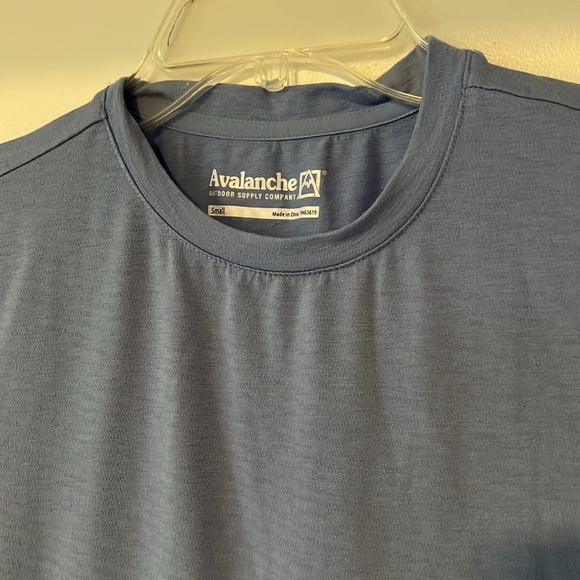 Avalanche Outdoor Supply Company UPF 50 Hiking Workout Activewear Size Small - Picture 2 of 3